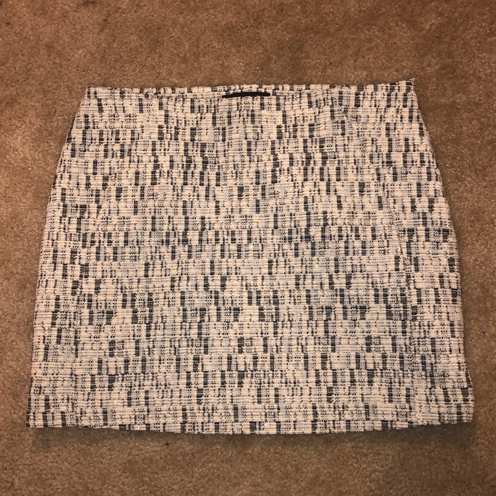 Festive, shimmering Etam Mini Skirt with Zipper
